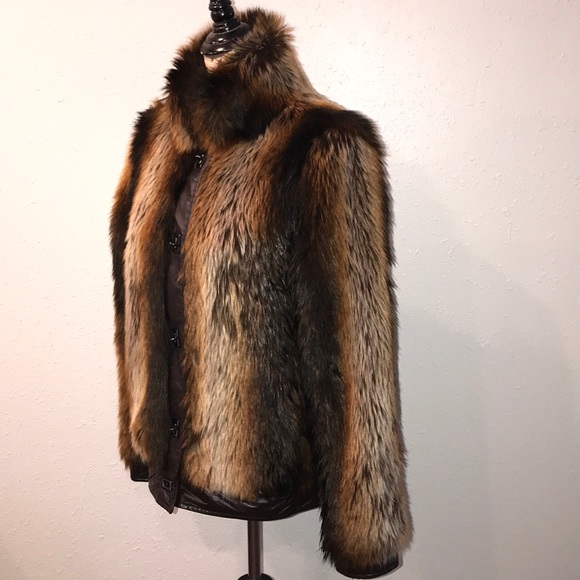 Red Fox Faux Fur Bomber Jacket - Picture 4 of 6